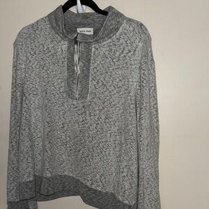 Bella Dahl | Large | women’s Textured Gray Cowl Neck Sweater, rare top.